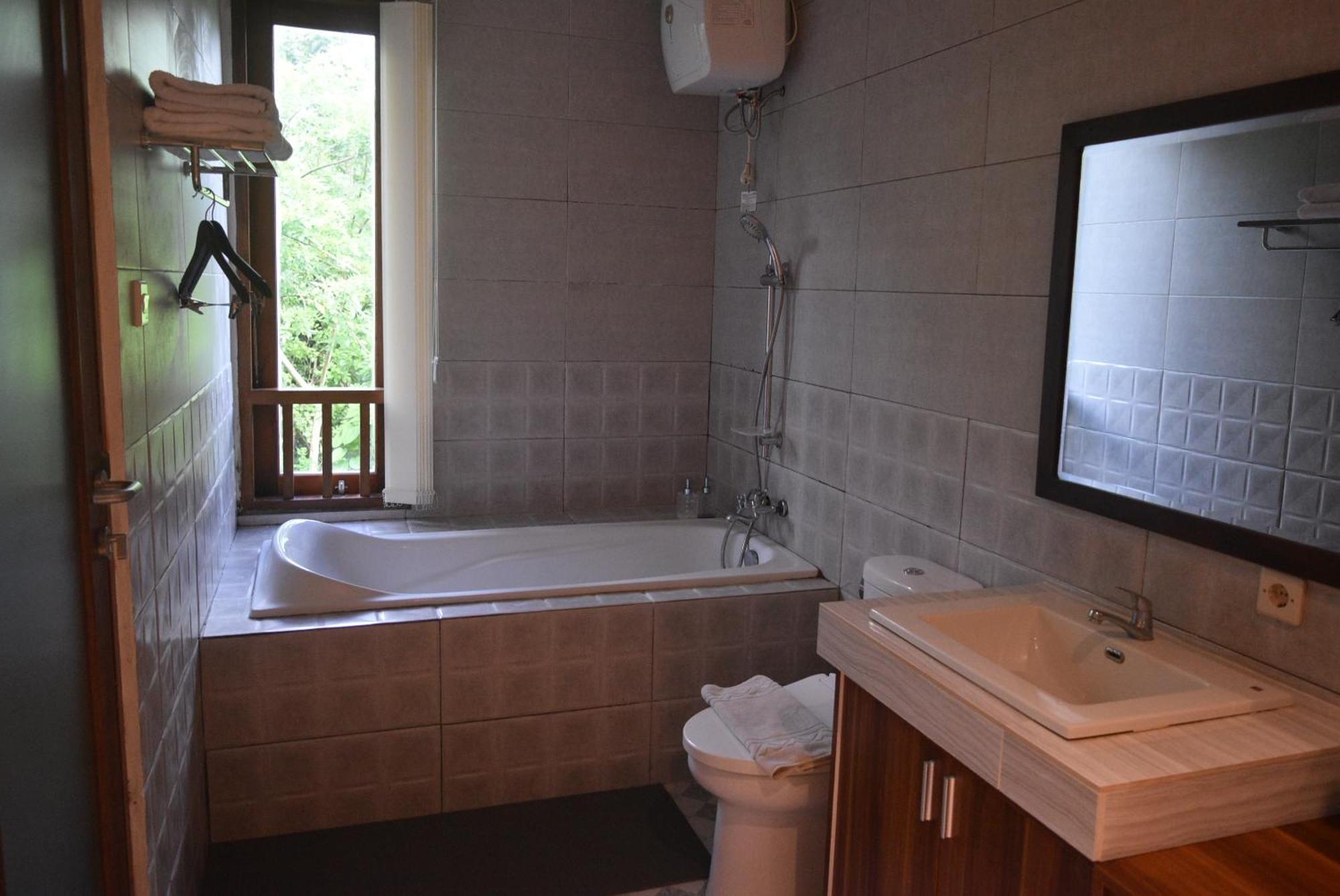 Ketut Joglo Guest House Nusa Dua  Esterno foto