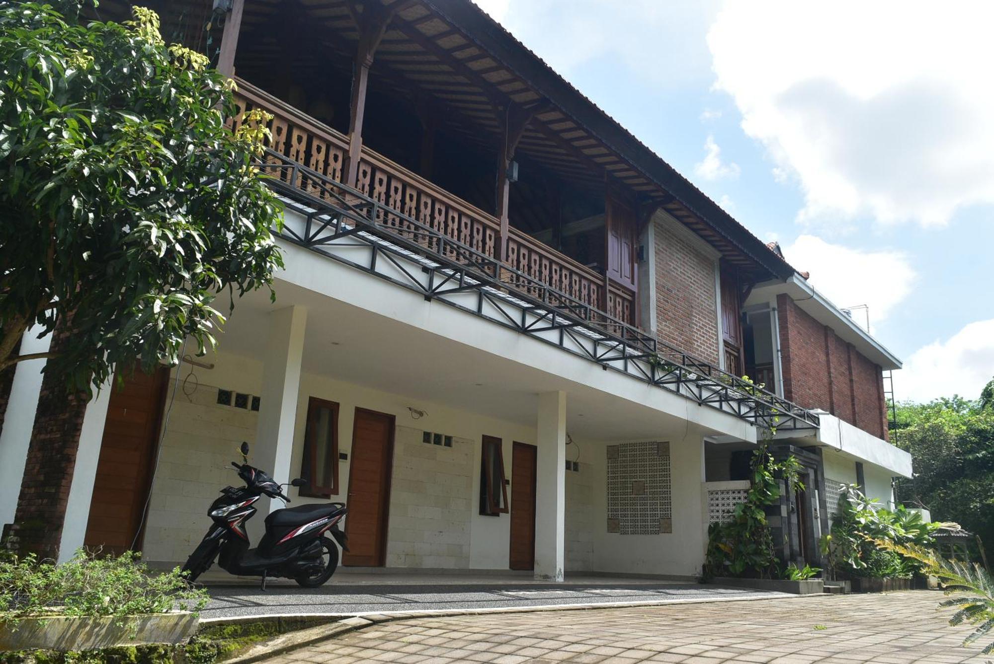 Ketut Joglo Guest House Nusa Dua  Esterno foto